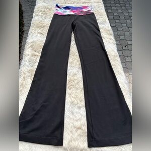 Lululemon Groovy Flare Women’s Leggings size 4
